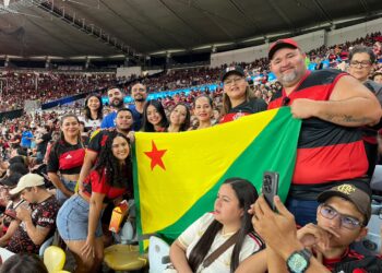 Moradores de Tarauacá aproveitam férias no Rio de Janeiro e assistem clássico entre Flamengo e São Paulo no Maracanã