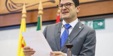 Eduardo Ribeiro destaca reunião sobre ramais e anuncia emenda para jornada de assistentes sociais e psicólogos