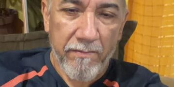 Quatro homens armados invadem residência e agridem jornalista Chico Melo durante assalto em Cruzeiro do Sul