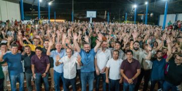 Com quadra da AABB lotada, lideranças do Juruá declaram apoio a Alan Rick em Cruzeiro do Sul