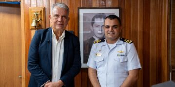 Petecão saúda novo comando do Navio Hospitalar Doutor Montenegro e anuncia novos investimentos