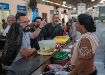 Alan Rick visita comerciantes no Centro de Rio Branco e reforça apoio à reforma do Terminal Urbano