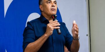 Com carta lida pela esposa, Jairo Cassiano renuncia candidatura para coordenar campanha de Alan Rick ao Governo do Acre