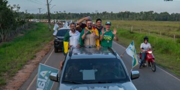 Alan Rick encerra primeiro dia de campanha com carreata histórica em Feijó