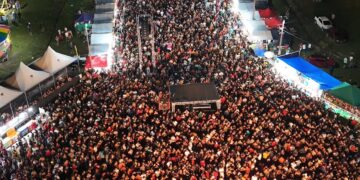 Festival do Açaí reúne cerca de 25 mil pessoas em Feijó com show de Barões da Pisadinha e escolha da Garota Açaí