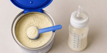 Feijó: MPAC garante fórmula infantil de R$ 3 mil por mês para criança com alergia à proteína do leite de vaca