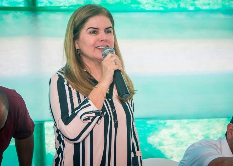 Vice-prefeita de Tarauacá, Marilete Vitorino registra candidatura a deputada estadual pelo PSD
