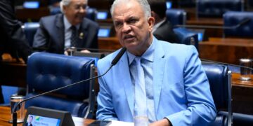Petecão defende mais direitos e proteção para motoristas e entregadores de aplicativos