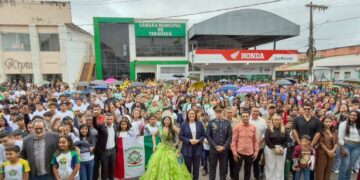 Tarauacá realiza Hora Cívica em celebração ao 7 de Setembro com presença de autoridades e estudantes