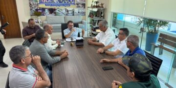 Petecão articula com Alysson Bestene reconstrução de núcleo da UDV em Rio Branco