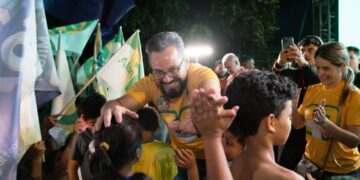 Em grande comício, Alan Rick anuncia medidas de saneamento, saúde e segurança na Sobral