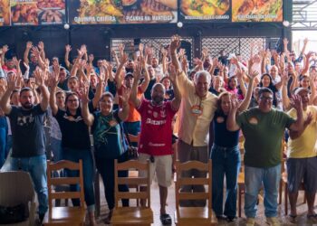 Carlinhos do Pelado convoca Brasiléia para fazer Petecão o senador mais votado