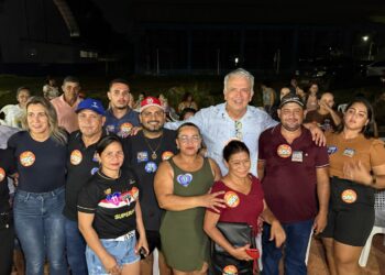 Em Porto Acre, Máximo reconhece atuação de Petecão e declara apoio à reeleição