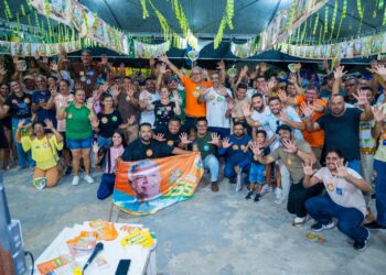Petecão recebe apoio de lideranças comunitárias na reta final e lota Tenda Amarela