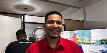 Eudo Raffael chega à TV Gazeta para debate e critica gastos de campanha no Acre: “É inconcebível”