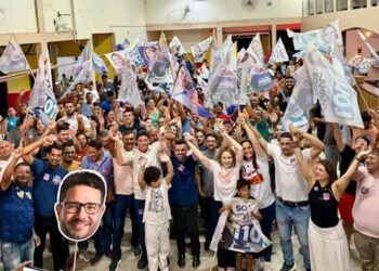 Com apoio do prefeito Rodrigo Damasceno, deputada federal Socorro Neri reúne maior ato político do ano em Tarauacá