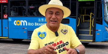 Bocalom apresenta novos ônibus de Rio Branco e afirma: “Eu disse que ia dar certo”