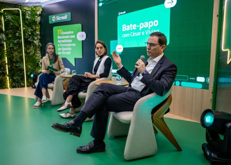 Sicredi promove debate sobre o impacto do cooperativismo no Bem-Estar Financeiro da sociedade