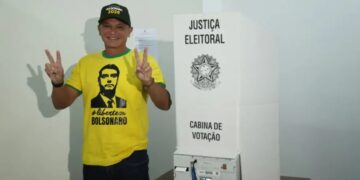 Ao votar no Acre, Bittar diz que Bolsonaro “acertou mais uma vez” ao escolher Flávio