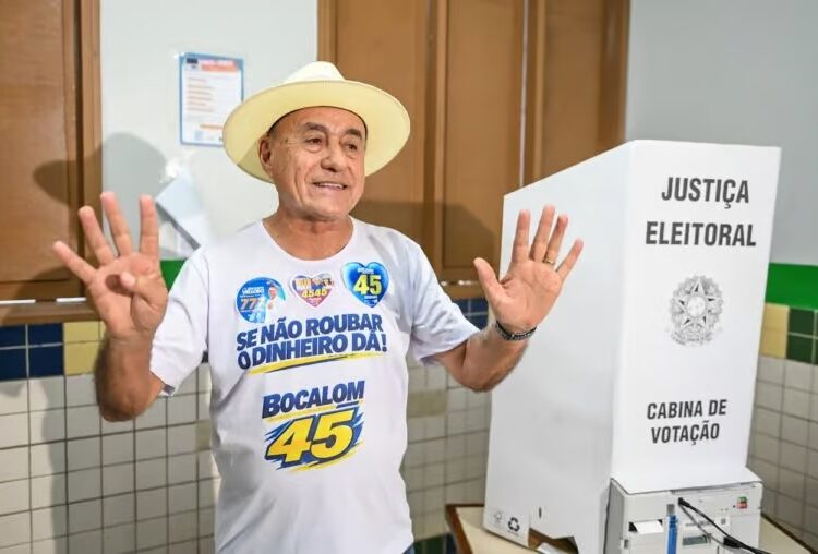 Tião Bocalom vota na Baixada da Sobral e aposta em vitória no primeiro turno