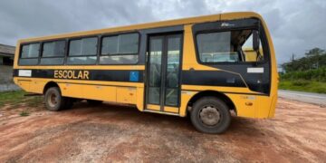 Justiça dá prazo de 15 dias para Estado resolver crise no transporte escolar em Tarauacá e fixa multa de R$ 30 mil