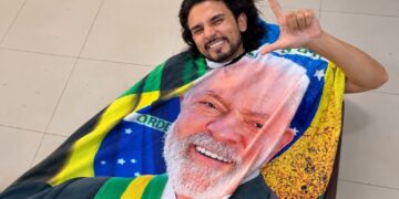 Influenciador Jesus Dourado, natural de Tarauacá, declara voto em Lula e o chama de “papai Lula”